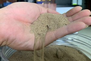 Xây nhà đổ nền bằng cát hay đất tốt hơn