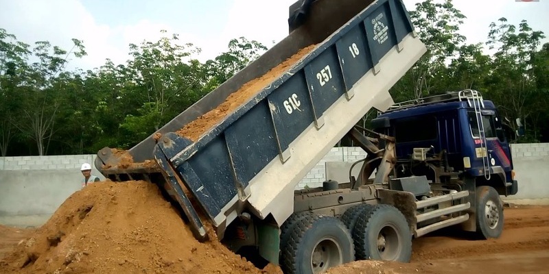 Xây nhà đổ nền bằng cát hay đất tốt hơn